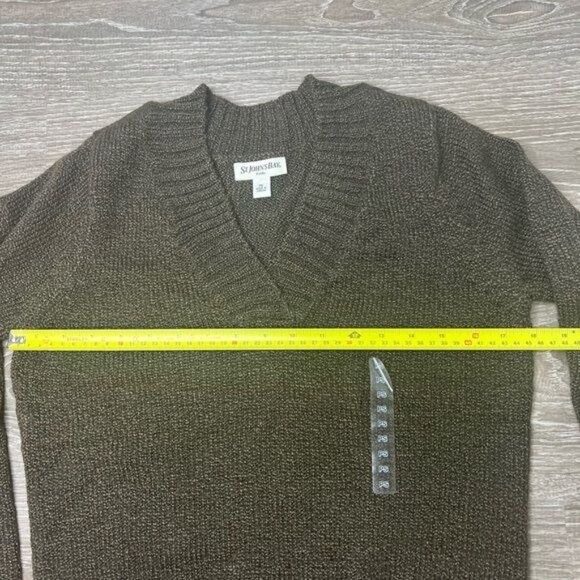 St. Johns Bay Womens V-Neck Sweater Acrylic/Polyester Brown Petite Small - Picture 12 of 15